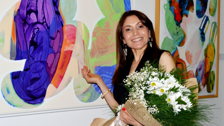 Antalyalı ressam Çimen, ilk kişisel sergisini açtı