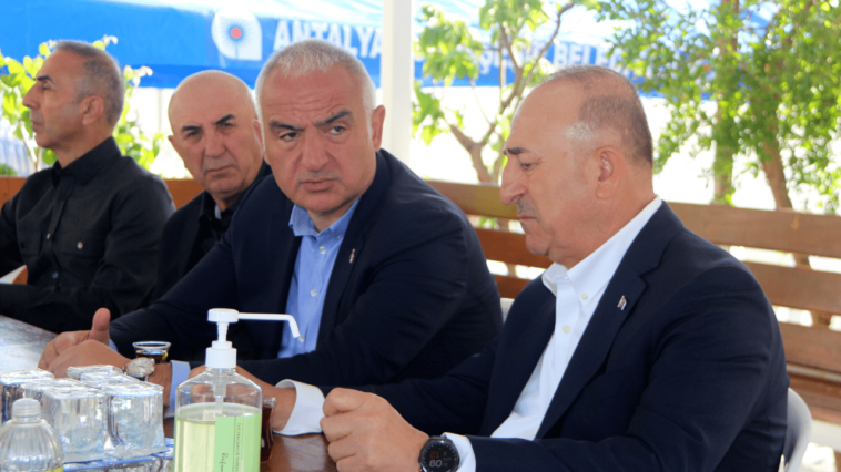 Bakan Ersoy ile Azerbaycan Dışişleri Bakanı Bayramov'dan Çavuşoğlu'na taziye ziyareti