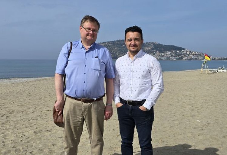 FİNLANDİYALI GAZETECİ JARI TANSKANEN ALANYA'DA AĞIRLANDI