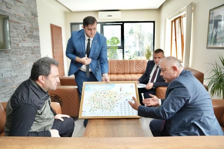 image_750x_67e66eba3df68