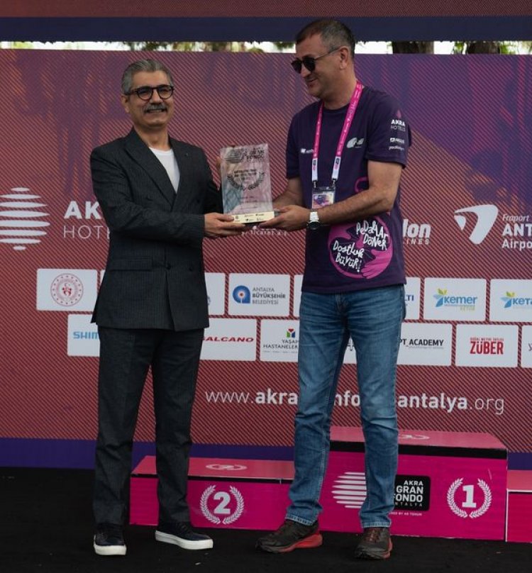 image_750x_6803f23b902c4