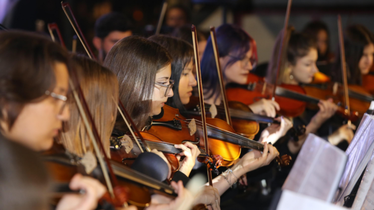 Kepez’den 23 Nisan’a özel senfonik Rock konseri