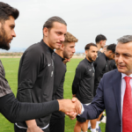 Manavgat Belediyespor'a Başkan Kara'dan moral ziyareti