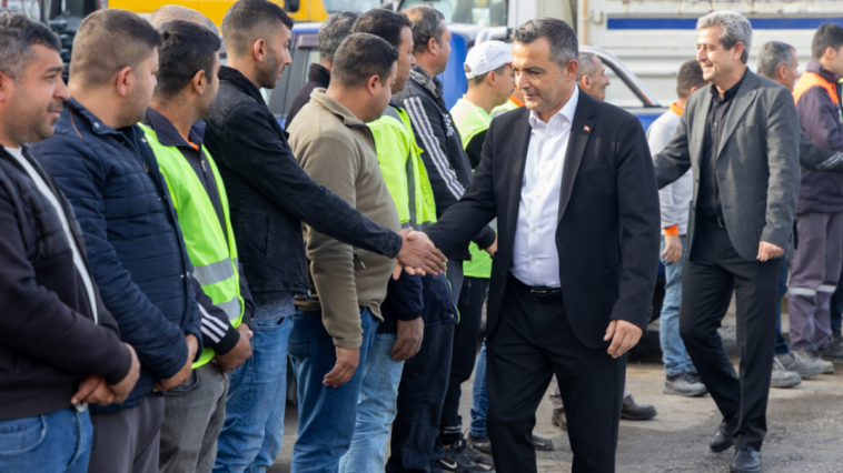 Manavgat'ta Başkan Kara, personelle bayramlaştı