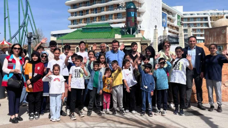 Serik'te Dünya Yetimler Günü etkinliği düzenlendi