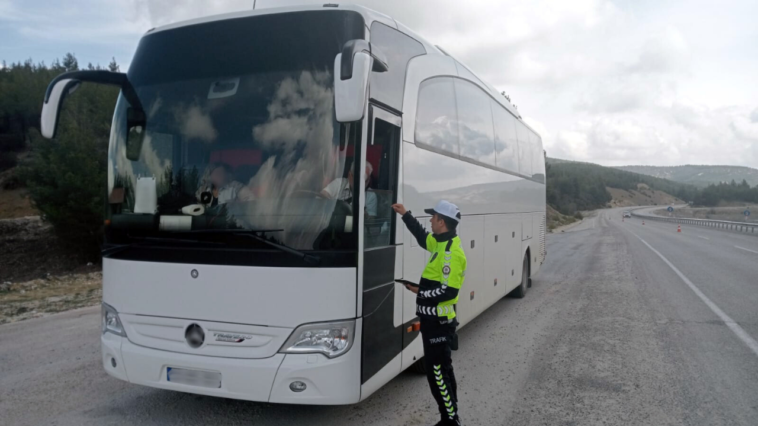 Trafikte helikopter ve dron destekli denetim