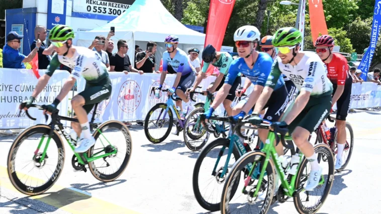 60. Cumhurbaşkanlığı Bisiklet Turu’nun Kemer-Kalkan etabı başladı