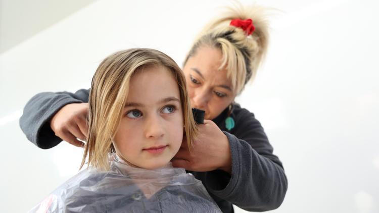 Mobil Kuaför TIRı köy köy dolaşıyor