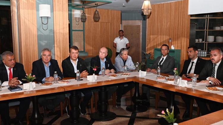 Kemer Turizm Komisyonu toplandı