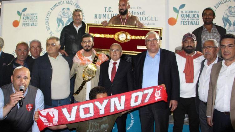 Kumluca Güreşlerinde başpehlivan Orhan Okulu oldu