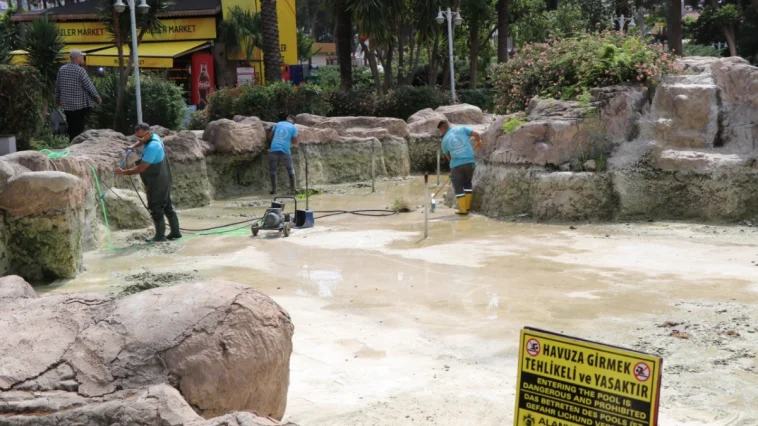 Alanya’da süs havuzları yaz sezonuna hazırlanıyor
