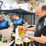 Alanya'da toptan gıda depolarına baskın