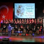 Annelere özel konser