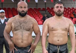 Antalya Kumluca Yağlı Güreşleri'ni Okulu kazandı