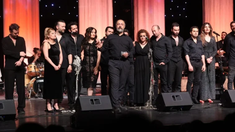 Antalya Şehir Tiyatroları’ndan muhteşem sezon finali