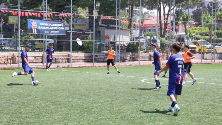 Antalya'da 19 Mayıs'ta gençlere özel futbol ve basketbol turnuvası