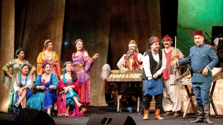 Antalya'da tiyatro aşkı