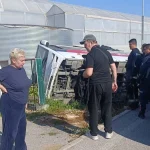 Antalya’da tur midibüsü devrildi: 18 turist yaralı