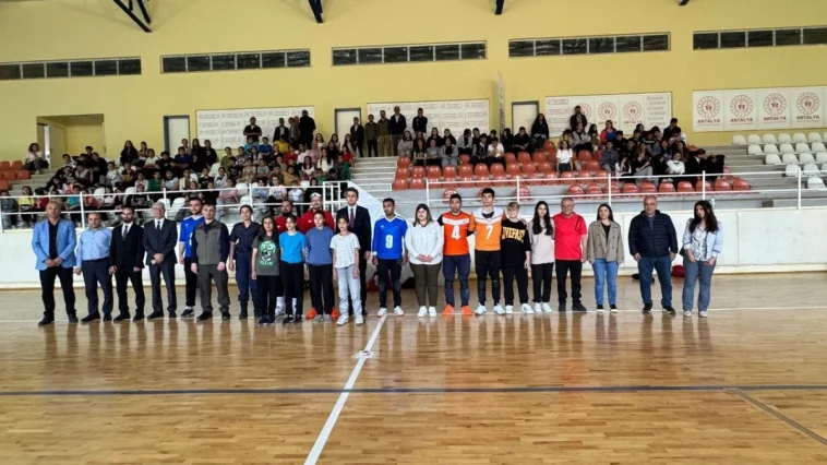 Antalya'nın engel tanımayan takımı Aksaray yolcusu