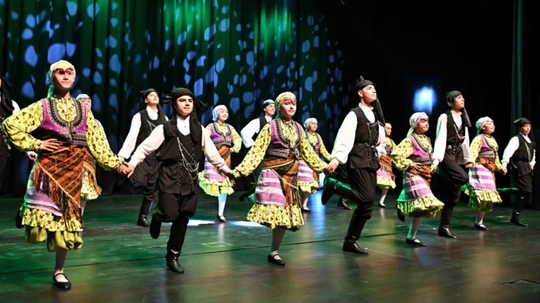 Çocuklardan çok özel gösteri