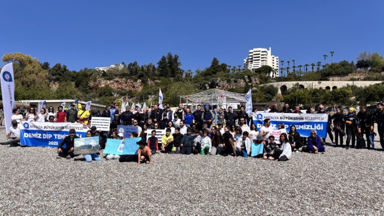 Denizde temizlik seferberliği