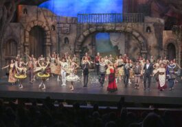 'Don Kişot' efsanesi Antalya sahnesinde