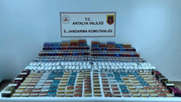 Döşemealtı'nda kaçak sigara ve tütün operasyonu