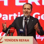 Erbakan Antalya İl Kongresi’ne katıldı