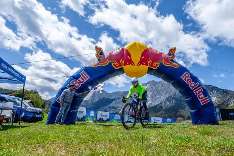 image_750x_67fc9b2548e6d-1