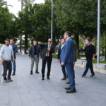 Kemer Cumhuriyet Meydanı’nda tadilat çalışması