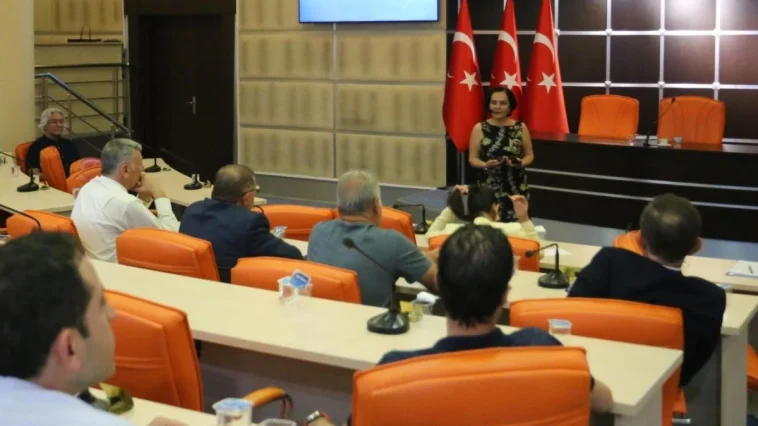 Kepez personeline liderlik ve öfke kontrol eğitimi