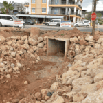 Kepez'de yağmur suyu taşkınlarını önleme çalışması sürüyor