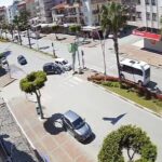 Kırmızı ışık ihlali sonucu 2 araç çarpıştı 1 kişi yaralandı