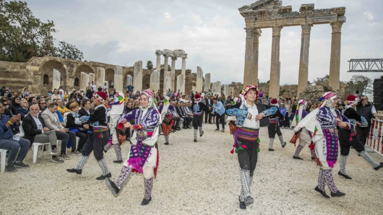 Manavgat, Girit’ten Side’ye uzanan lezzet şöleniyle yeni bir milat başlattı