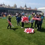 Rüzgar uçurtmaları birbirine doladı, öğrencilerin keyifleri yarıda kaldı