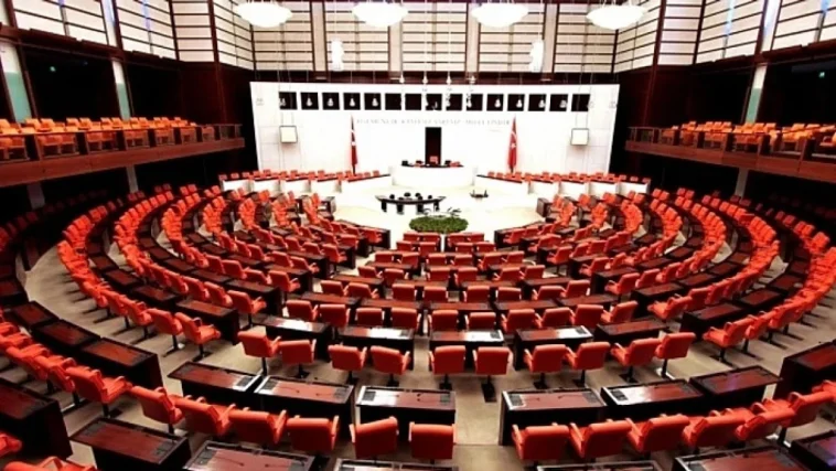 3 milletvekilinin dokunulmazlık dosyası TBMM'ye sunuldu