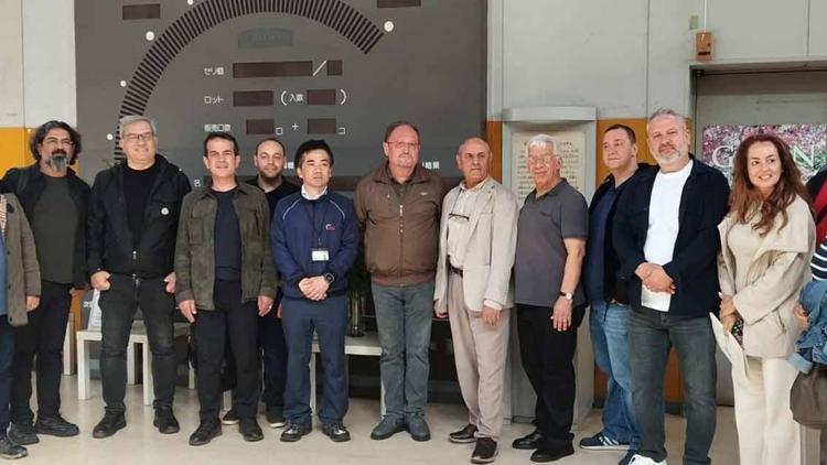 ATB kesme çiçek urge heyeti Japonya ve Kore’de