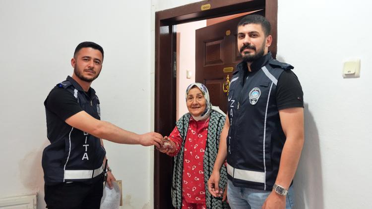 Kaybettiği cüzdanını zabıta teslim etti