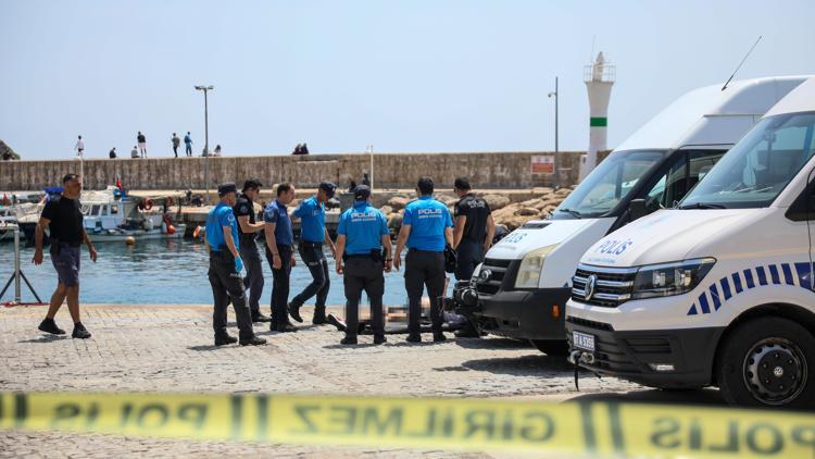 Denizde kimliği belirsiz ceset bulundu