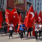 Serikte Gençlik Yürüyüşü