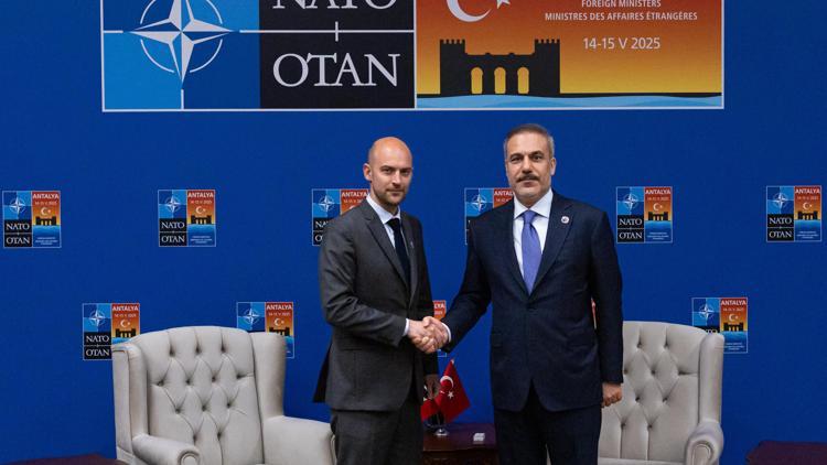 Bakan Fidan: Teksastan Ankaraya uzanan bir güvenlik, savunma ağı oluşturmamız gerekiyor (5)