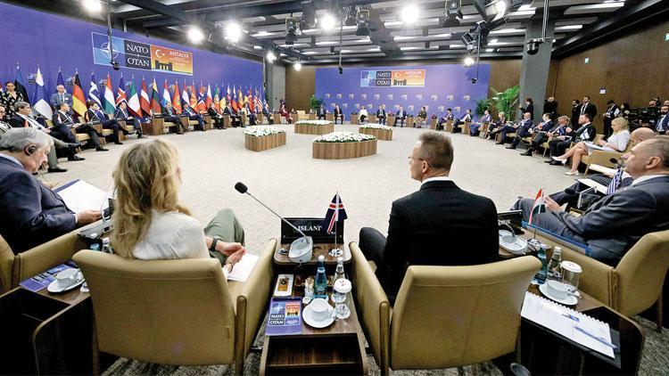 Antalya’da gündem Rusya... Fidan: Barış konusunda umutluyum