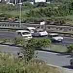 Yolda aniden durunca kazaya neden oldu