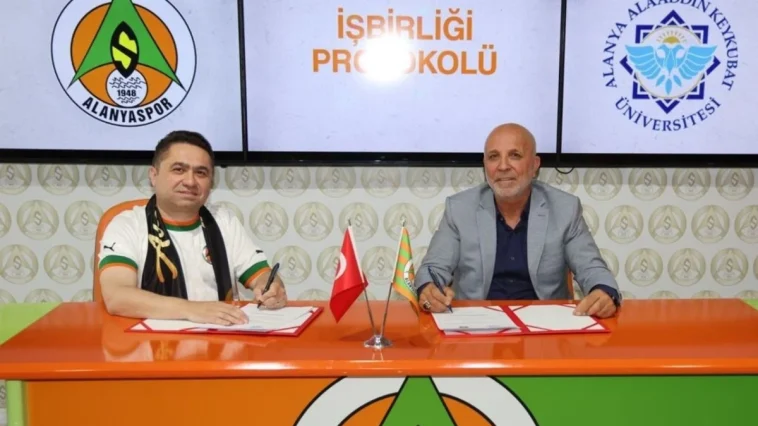 Alanyaspor, ALKÜ ile işbirliği protokolü imzaladı