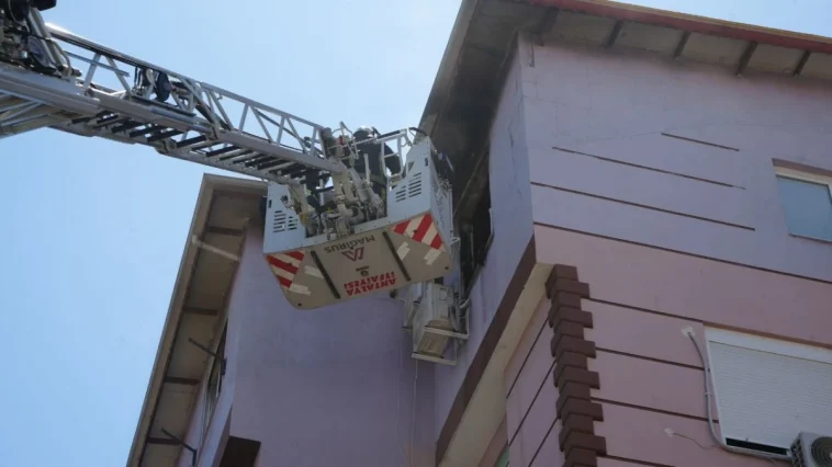 Antalya Kepez'de yangın paniği