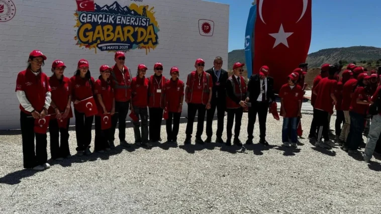 Antalya Milletvekili Başkan'dan doğu çıkarması