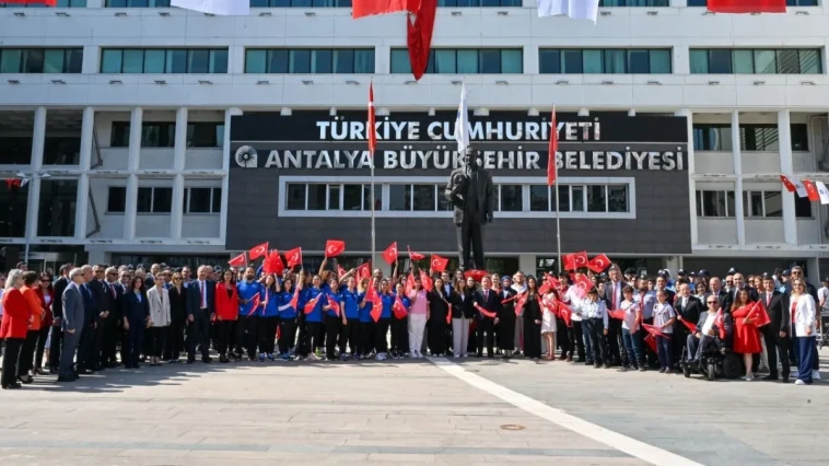 Antalya'da 19 Mayıs coşkusu yaşanıyor