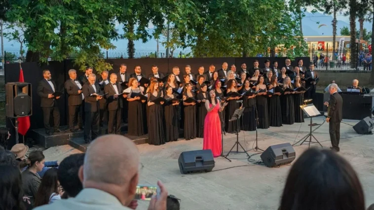 Antalya'da bayram konseri