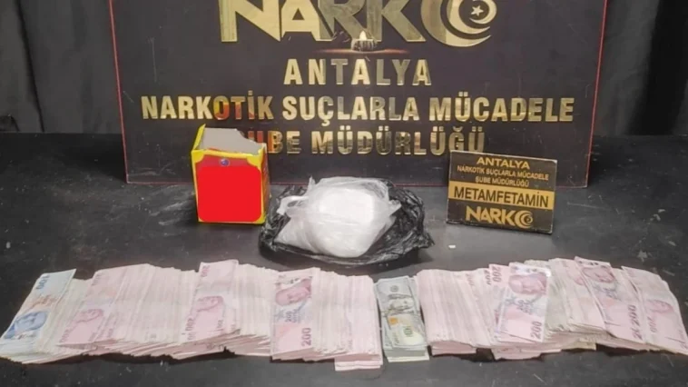 Antalya'da bir haftada 17 zehir taciri tutuklandı