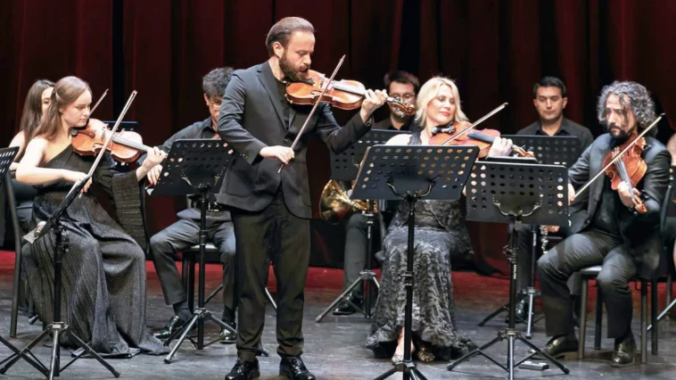 Antalya'da 'Dostum Mozart' gecesi